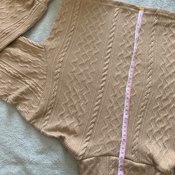 Rolled neck lantern sleeve cable knit tee - Picture 7 of 13